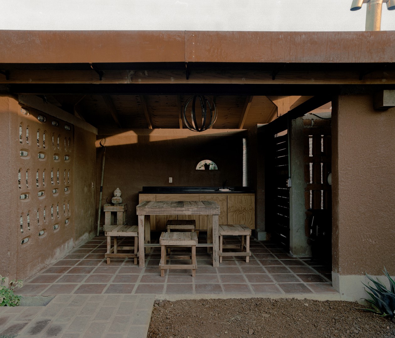 Agave House: Embracing Tradition and Sustainability - Nomad Architecture